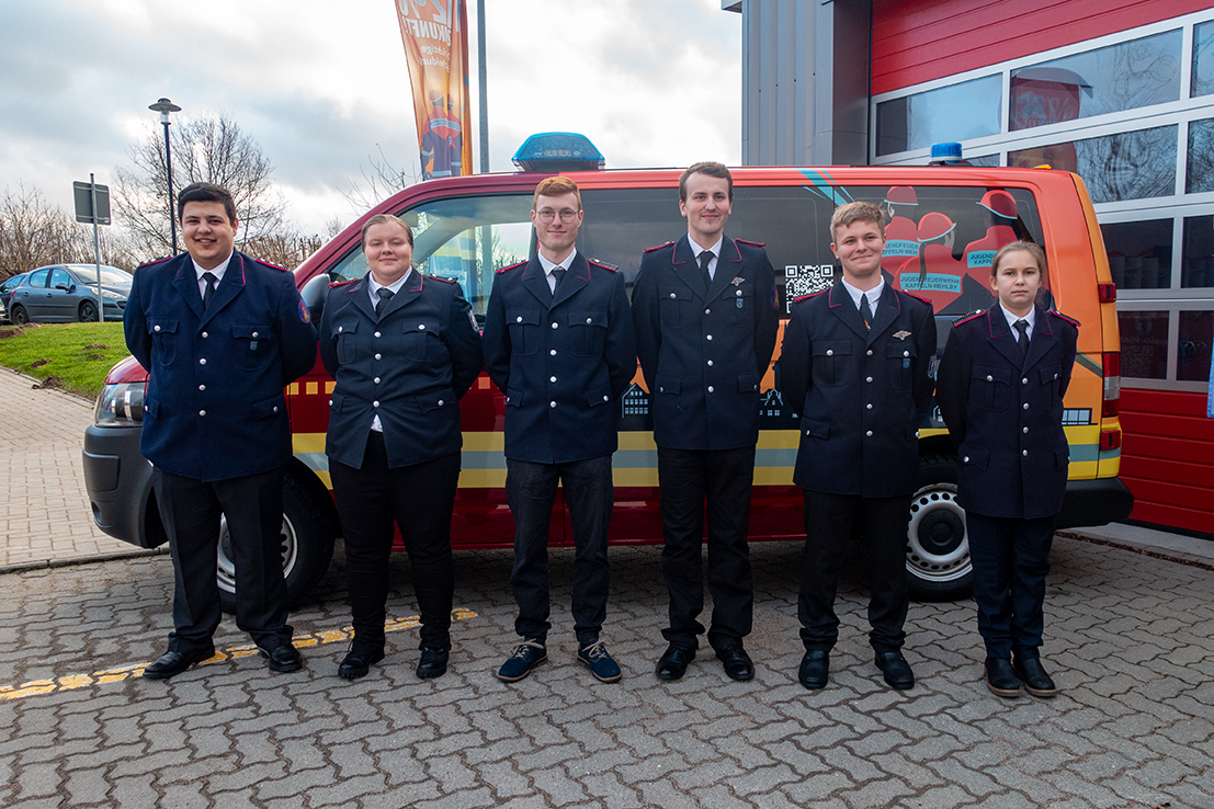 Der neu gewählte Vorstand der Jugendfeuerwehr Kappeln-Mehlby Der neu gewählte Vorstand der Jugendfeuerwehr Kappeln-Mehlby